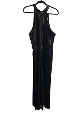 Sleeveless Velvet Jumpsuit in Black, Sz XL